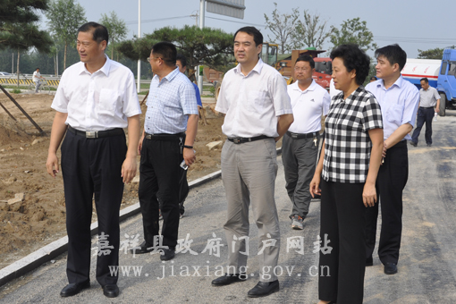 嘉祥县人民政府 政务要闻 县领导视察环城水系治理工作