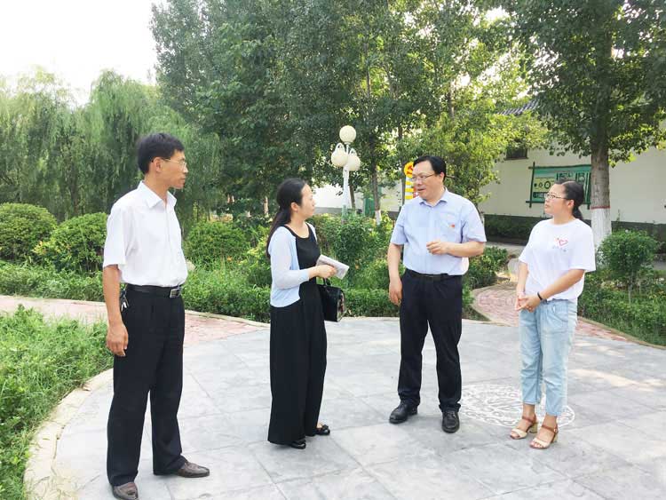 嘉祥县人民政府 群团信息 《中国青年报》记者来我县