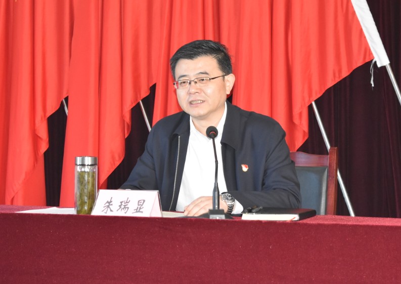 嘉祥县人民政府 镇街动态 朱瑞显到卧龙山街道讲专题